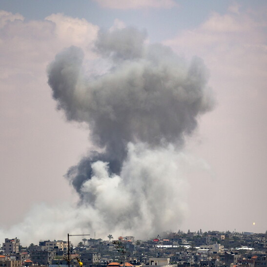 Bombardeo israelí sobre Rafah.