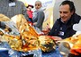 Cesare Prandelli firma le uova di Pasqua a sostegno dell'Att