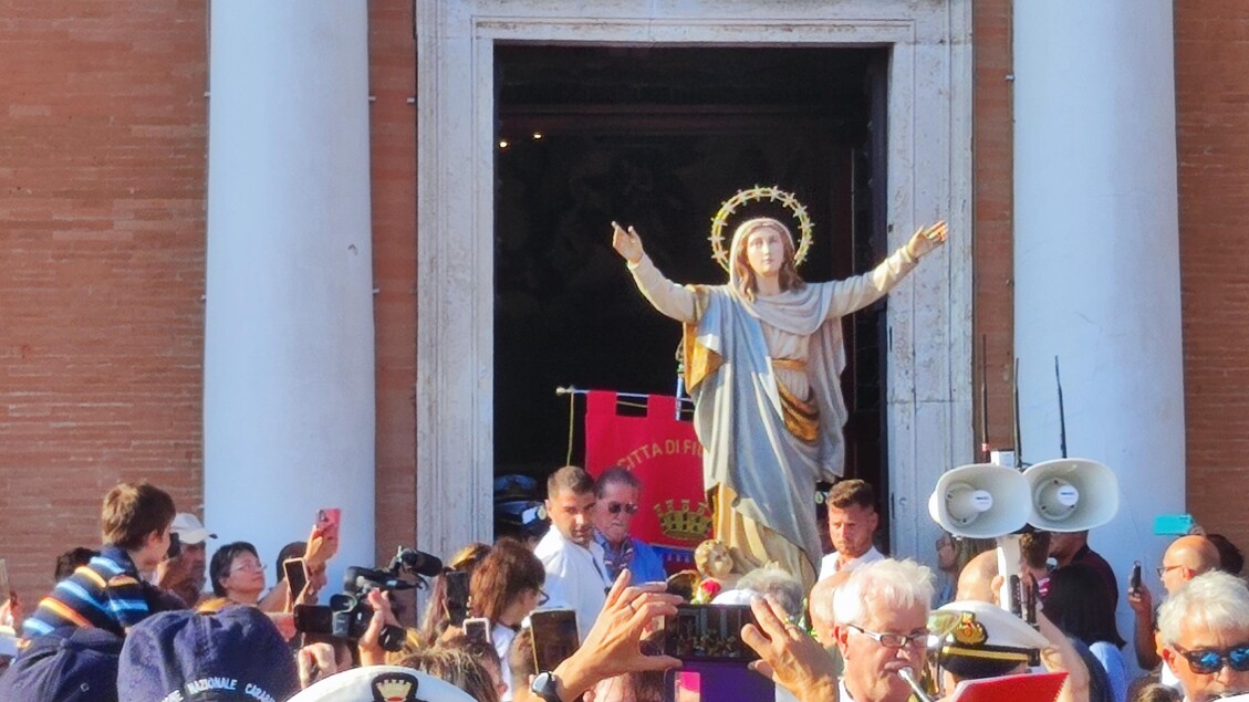 Procissão marítima acontece há 94 anos