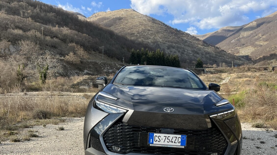 Nuova Toyota C-HR