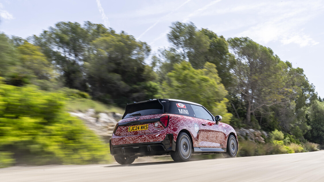 Mini John Cooper Works elettrica al Goodwood Festival of Speed