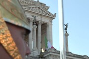 4 novembre, Mattarella depone una corona d'alloro all'Altare della patria