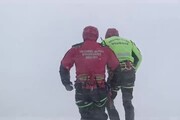 Neve e vento forte, sospese le ricerche degli alpinisti sul Gran Sasso