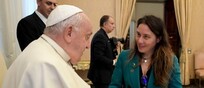 La ministra Locatelli consegna la Carta di Solfagnano a Papa Francesco 