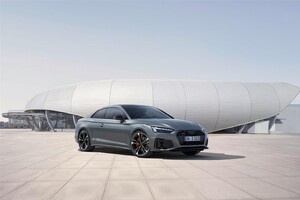 Audi S4 ed S5 Black edition (ANSA)