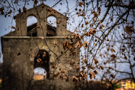 Vilarejo medieval de Roscigno Vecchia, na Itália