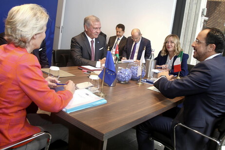 Líderes estão reunidos no Chipre