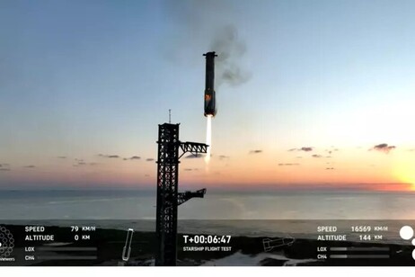 El regreso del cohete superpesado a la plataforma de lanzamiento de la base SpaceX en Boca Chica