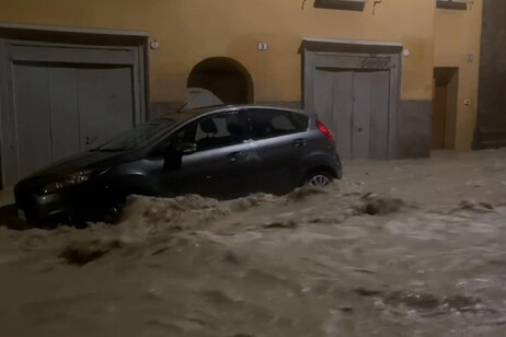 Torrentes en Bolonia, calles inundadas