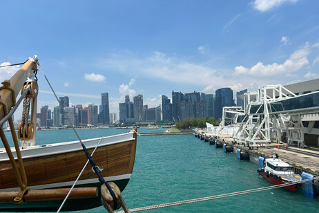 L’Amerigo Vespucci a Singapore