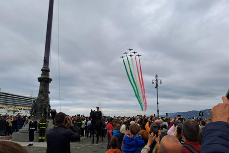 Cerimônia ocorreu na Piazza Unità d'Italia