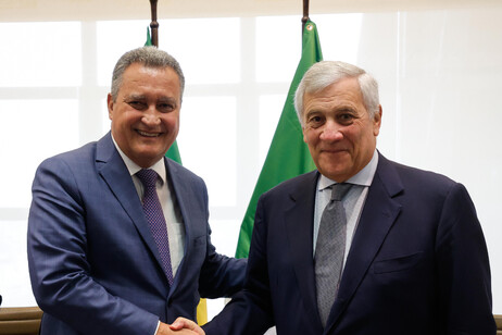 Antonio Tajani e Rui Costa durante encontro em São Paulo