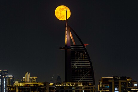 Luna llena en Dubai