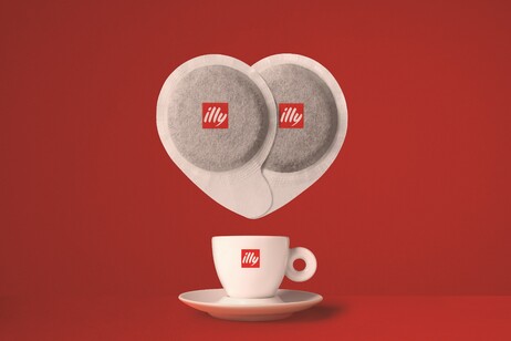 Sachês de café da illy revolucionaram indústria