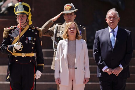 Giorgia Meloni em visita a Buenos Aires