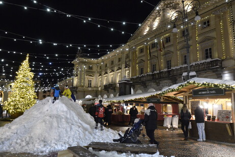 Il Marché Vert Noël 2024/2025, il mercatino di Natale di Aosta