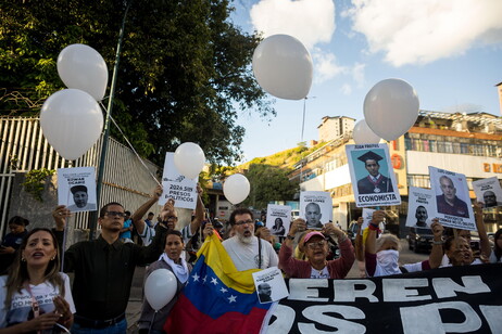 Manifestación en Caracas por la libertad para los presos políticos.