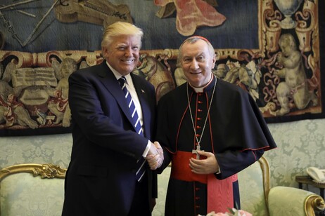 Donald Trump com Pietro Parolin em maio de 2017, no Vaticano