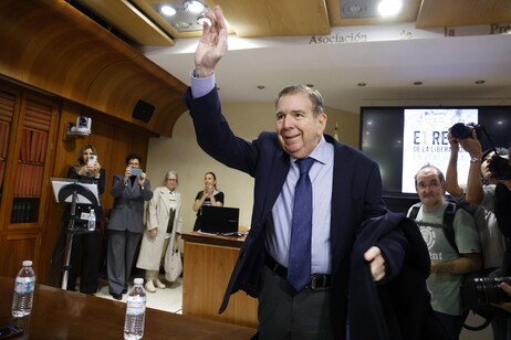 Edmundo González en un acto en Madrid, donde está asilado.