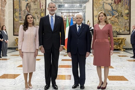 El presidente italiano junto a su hija y los reyes de España.