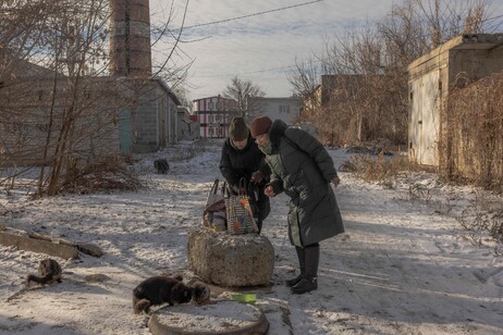 Residenti di Pokrovsk, nel Donetsk