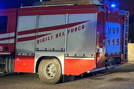 Un mezzo dei vigili del fuoco. Immagine d'archivio