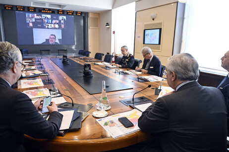 Tajani liderou reunião sobre crise na Síria