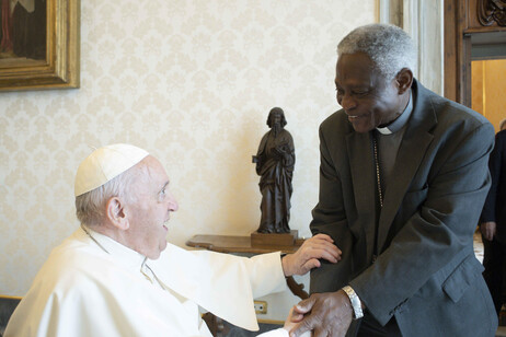 papa Francesco e il Cancelliere cardinale Peter Turkson