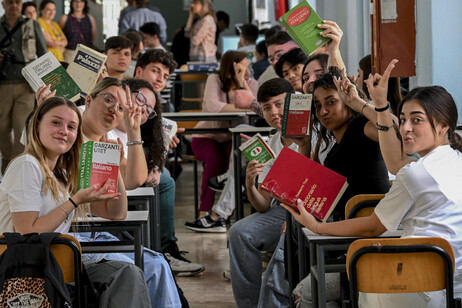 Al via oggi gli esami di maturità per 526mila studenti