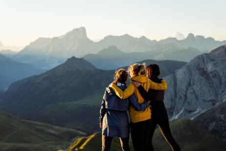 Passeggiate in montagna tra amiche, foto LaMunt