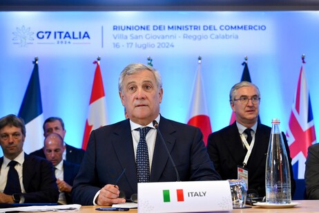 El canciller italiano al abrir las sesiones del G7 en Calabria.