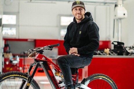 Tony Cairoli sceglie Ducati Powerstage RR per allenarsi