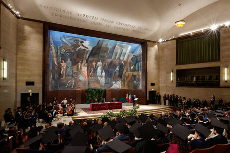 La imponente Aula Magna de La Sapienza, en Roma