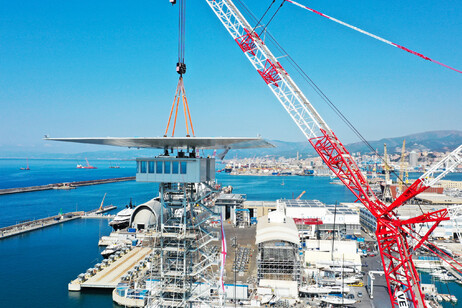 Cimolai completa sollevamento copertura Torre Piloti di Genova