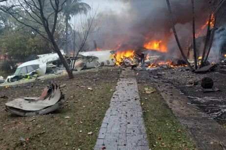 Avião caiu no interior de São Paulo