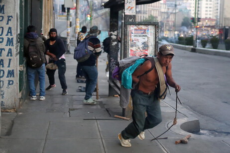 Incidentes con la llegada de la marcha de seguidores de Morales a La Paz.