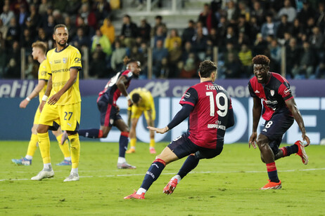 Parma-Cagliari 2-3