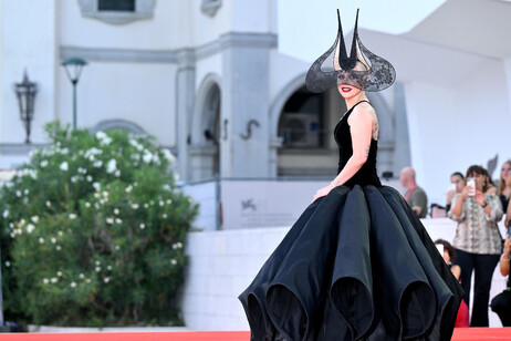 Lady Gaga fascina en el Festival de Venecia