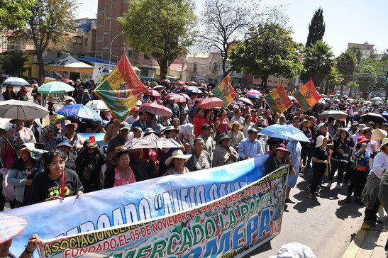 Bloqueo de carreteras en defensa del líder Evo Morales