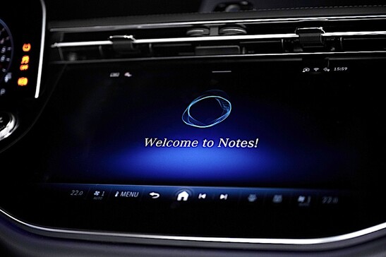 Mercedes introduce le note con IA per aumentare produttività