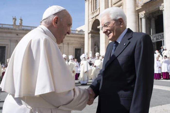 Mattarella Envía Mensaje Al Papa Y Pide Diálogo En El Mundo - Último ...