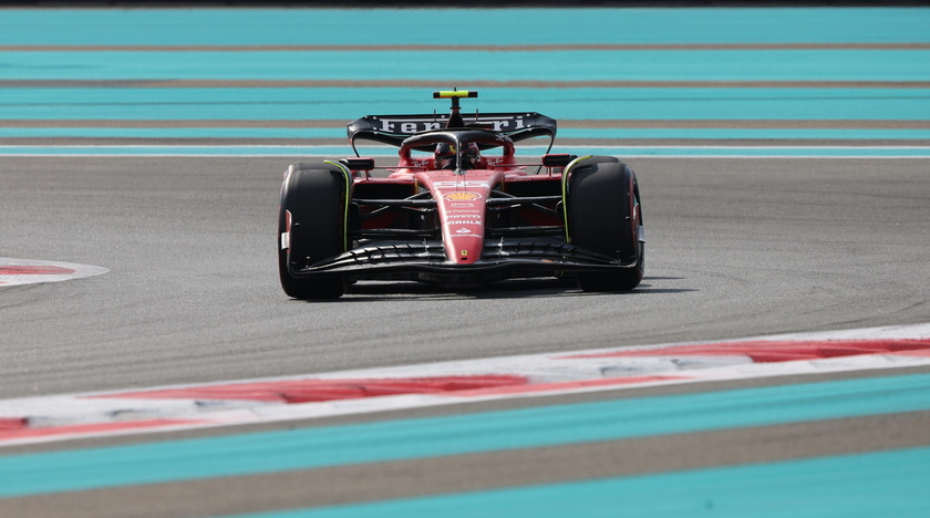 Formula One Abu Dhabi Grand Prix - Practice sessions - RIPRODUZIONE RISERVATA