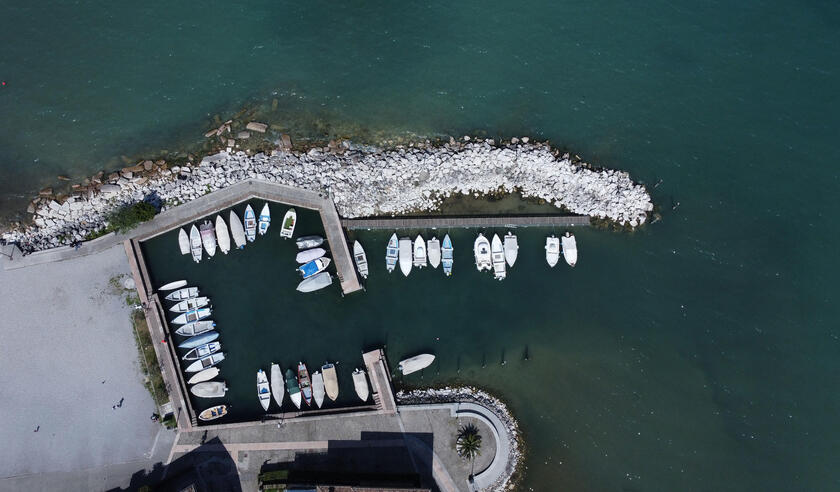 El Lago Garda, con el nivel más bajo de agua en años