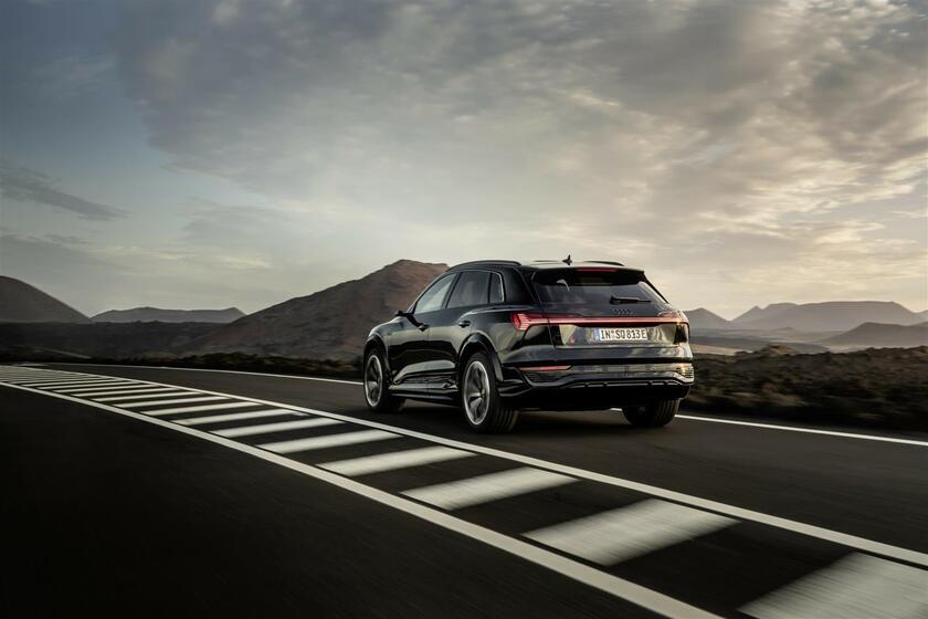 Audi SQ8 e-tron © ANSA/Audi