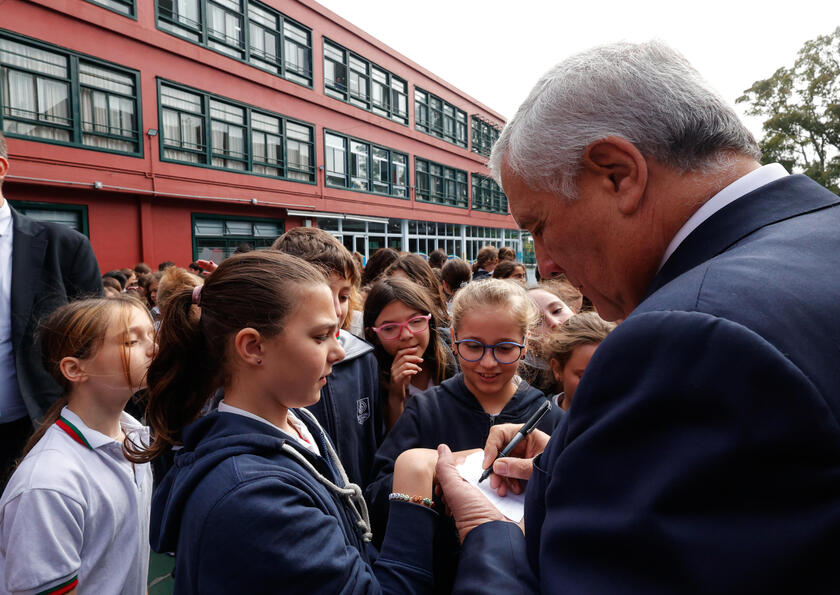 Ministro das Relações Exteriores visitou uma escola italiana na capital argentina