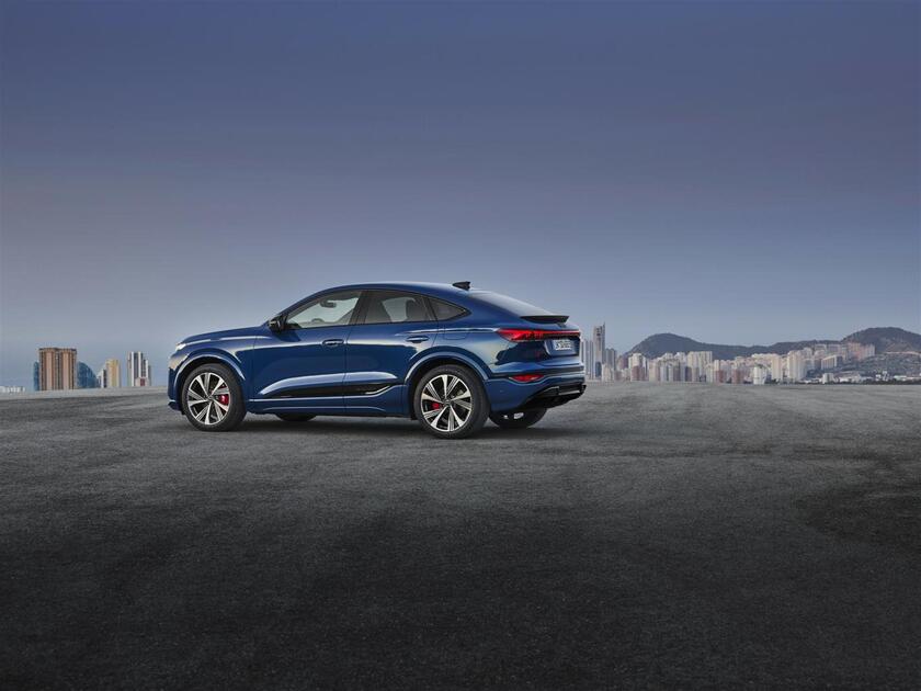 Audi Q6 Sportback e-tron, aperti gli ordini