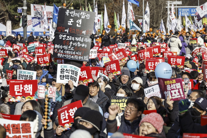 Protest calls for impeachment of South Korean President Yoon