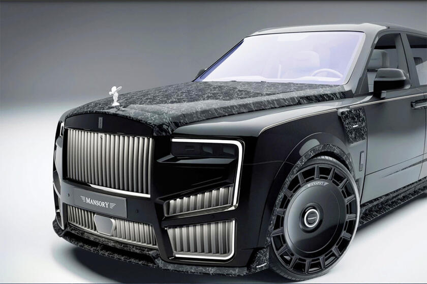 Rolls-Royce Cullinan model year 2025 by Mansory