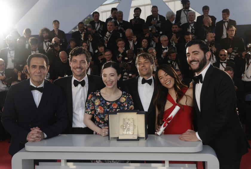 Winners Photocall - 77th Cannes Film Festival