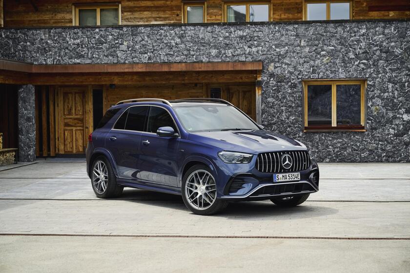 Nuova Mercedes GLE AMG 53 HYBRID 4MATIC+